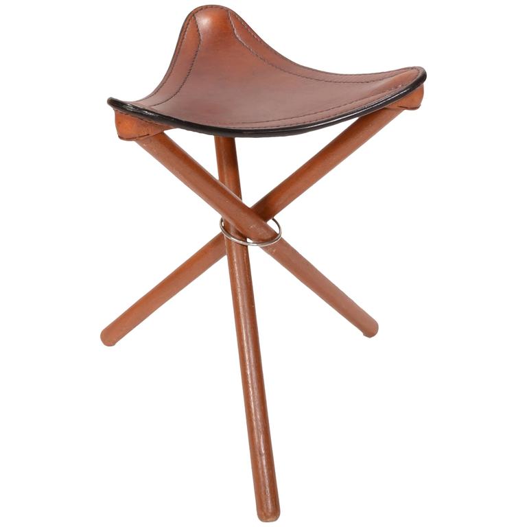 Hunting Tripod Leather Chair
